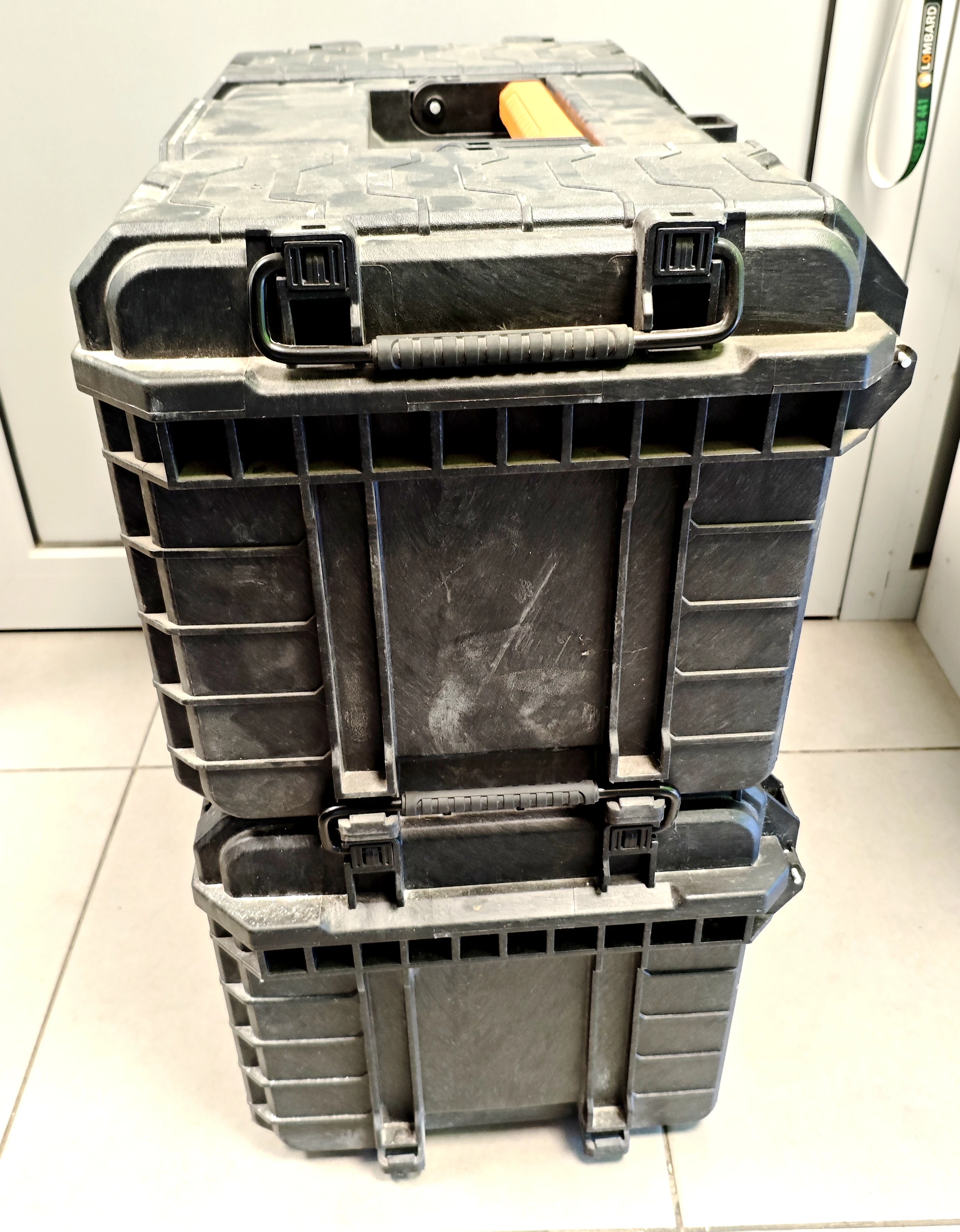 skrzynka-na-narzedzia-magnusson-waga-30000