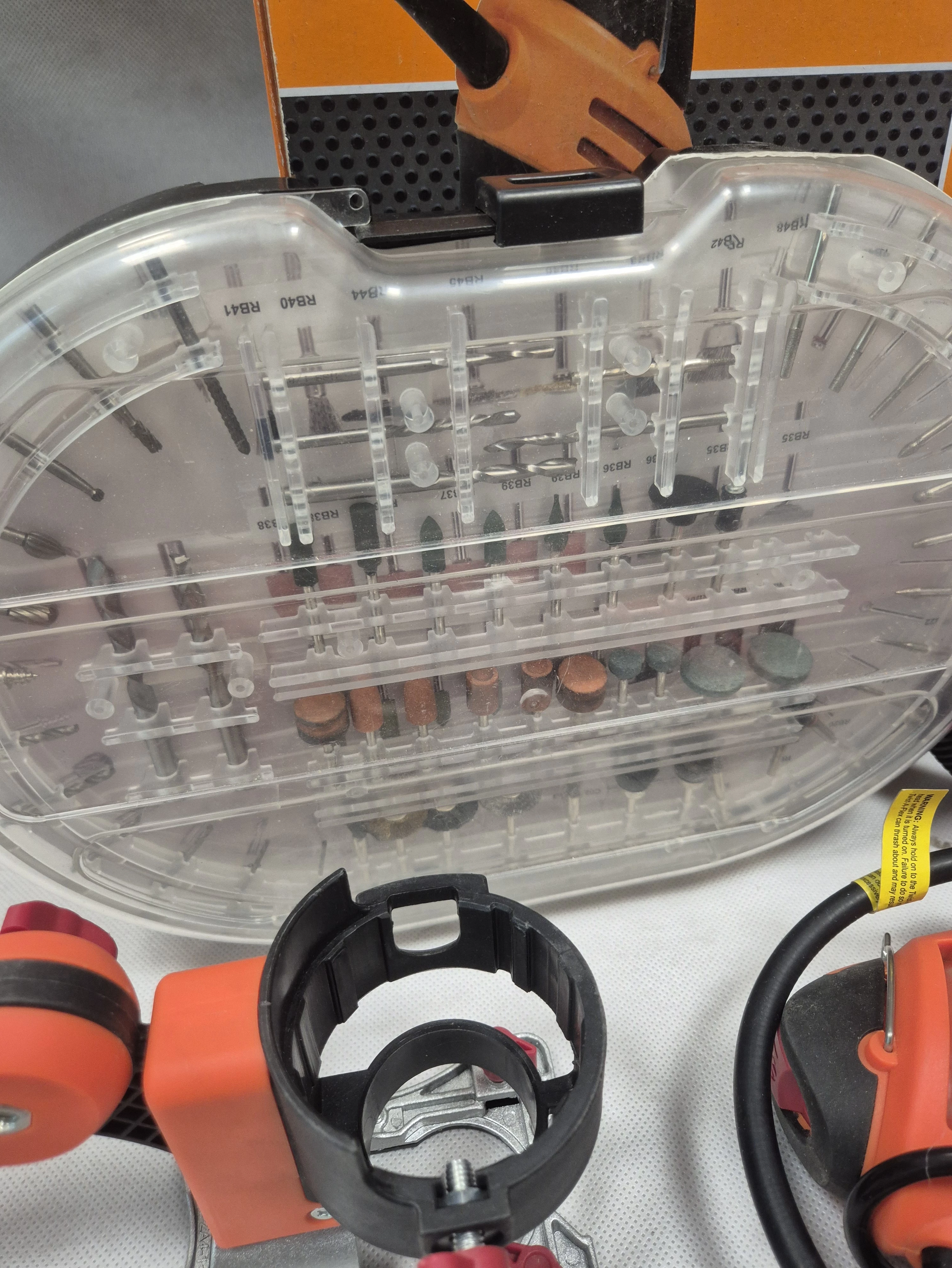 szlifierka-wielofunkcyjna-twist-a-saw-550-zestaw-marka-248811-1922013