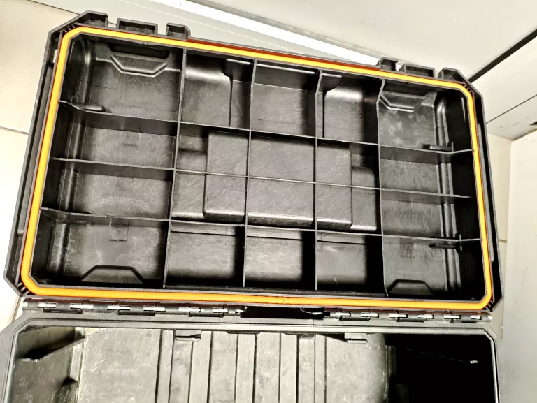 SKRZYNKA SKRZYNKA NARZĘDZIOWA 22 MAGNUSSON SYSTEM