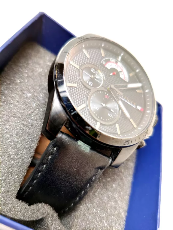 ZEGAREK TOMMY HILFIGER TH 320 1 34 2195 USZKODZONY STOPER