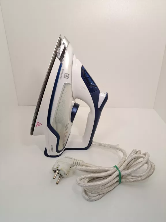 ŻELAZKO ELECTROLUX EDB6120 2200W