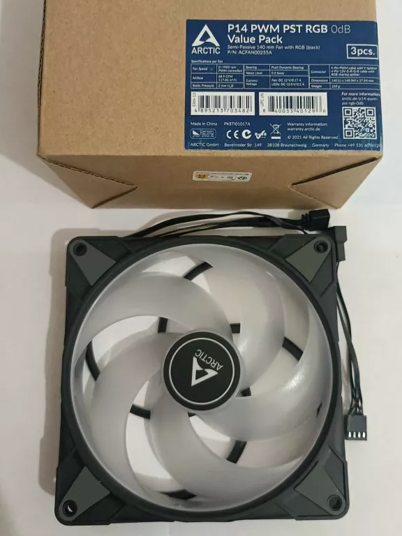 WENTYLATOR ARCTIC 140 X 140 MM ACFAN00255A 3 PACK P14 PWM PST RGB