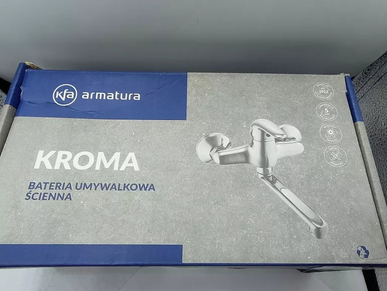 BATERIA UMYWALKOWA KROMA + PARAGON