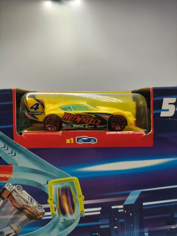 HOT WHEELS ZESTAW WYRZYTNIA TORY PODWÓJNA PĘTLA