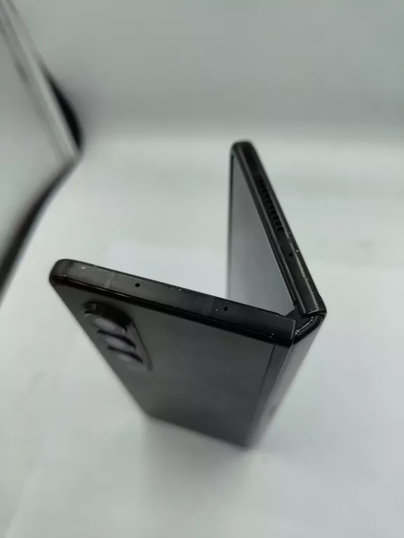 SAMSUNG GALAXY Z FOLD3 12/512GB POLECAMY