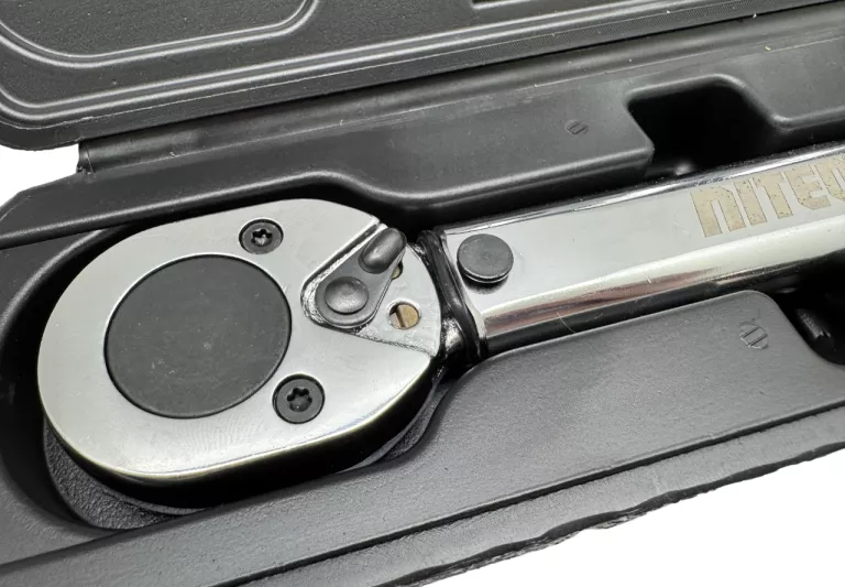 KLUCZ DYNAMOMETRYCZNY NITEO 28-210NM JAK NOWY!!