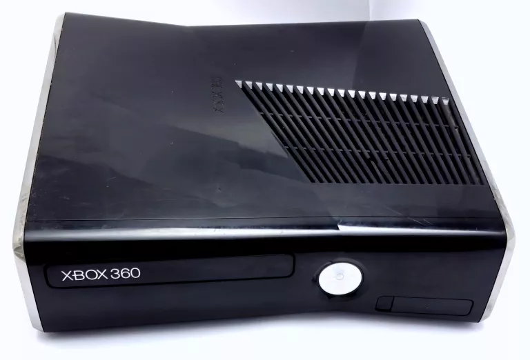 KONSOLA XBOX 360 / 2 PADY / KABLE
