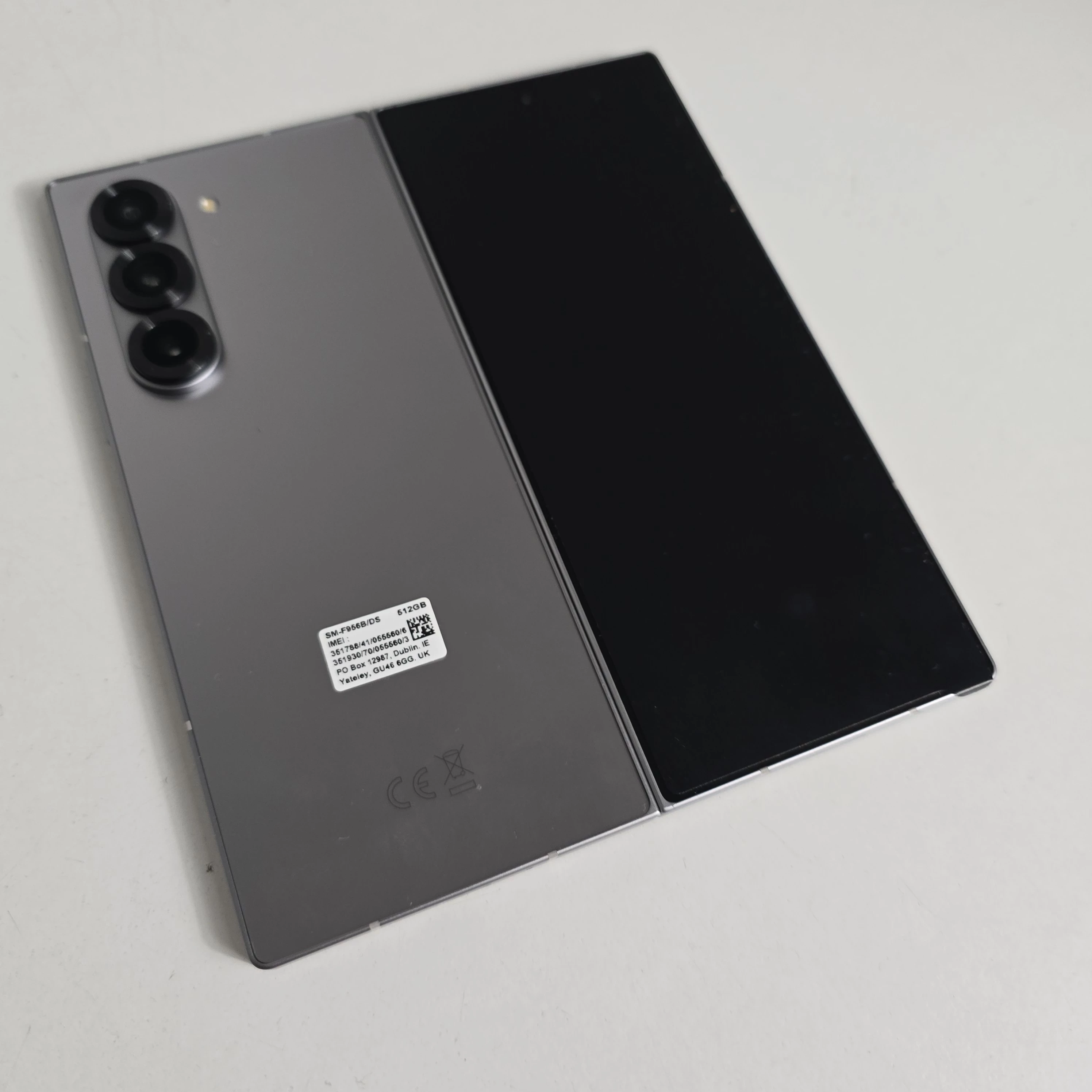 telefon-samsung-galaxy-z-fold-6-stan-11323-2