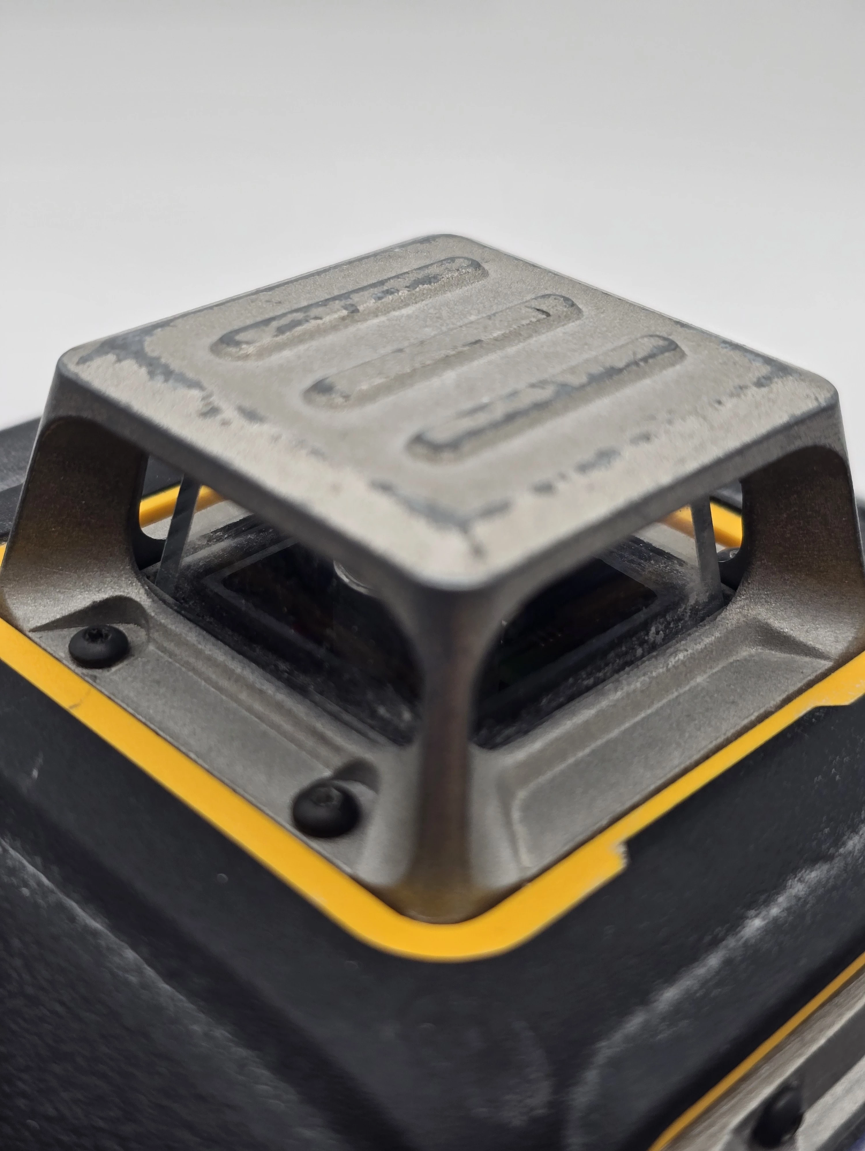 laser-dewalt-dce089g18-bateria-marka-248929-968816