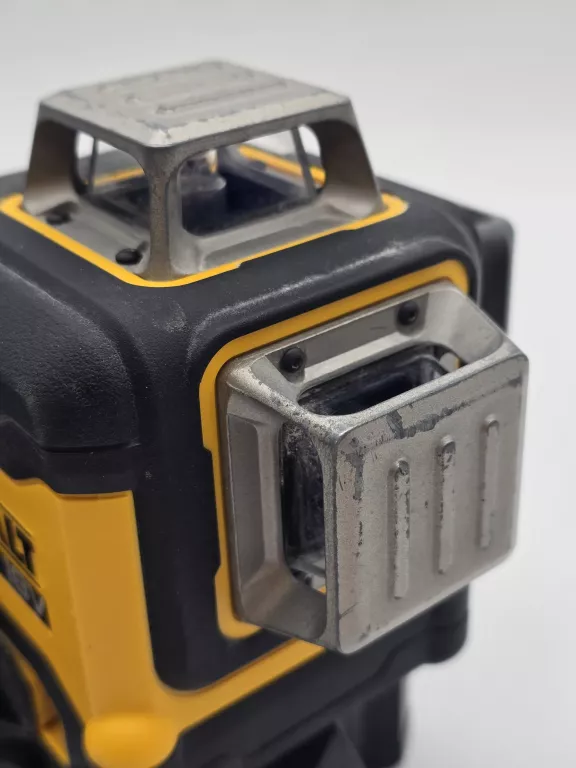 laser-dewalt-dce089g18-bateria-maksymalny-zasieg-pracy-30