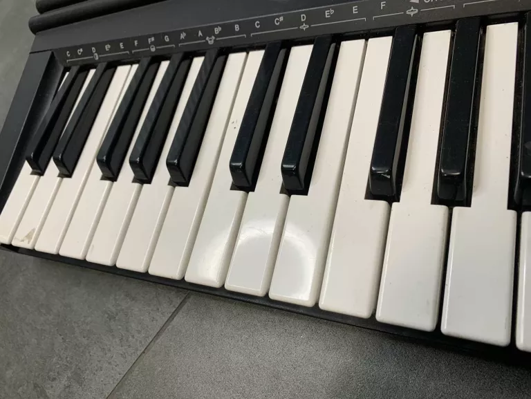 KEYBOARD CASIO CT-647