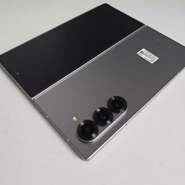 TELEFON SAMSUNG GALAXY Z FOLD 6