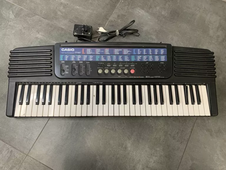 KEYBOARD CASIO CT-647