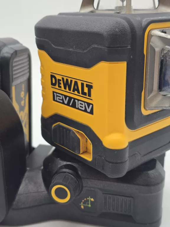 laser-dewalt-dce089g18-bateria-stan-11323-2