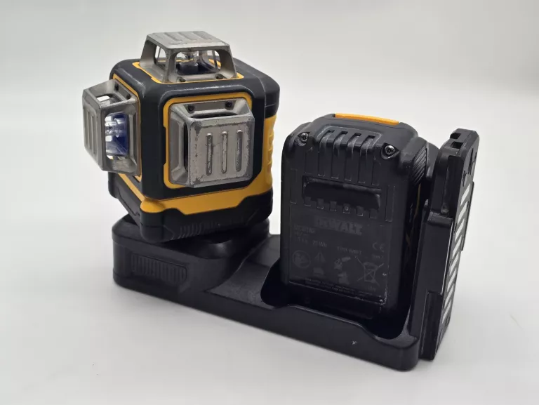 laser-dewalt-dce089g18-bateria-liczba-wiazek-lasera-3