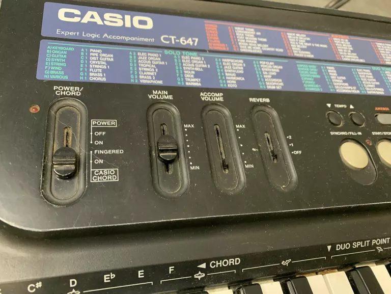 KEYBOARD CASIO CT-647