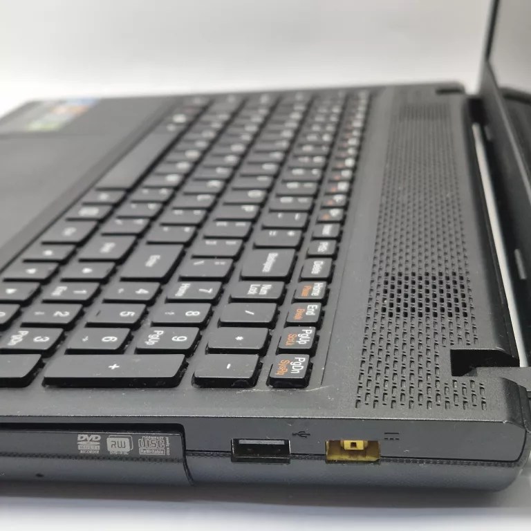 LAPTOP LENOVO G510 4GB/256GB/AMD RADEON R5/INTEL CORE I3/ WIN 10