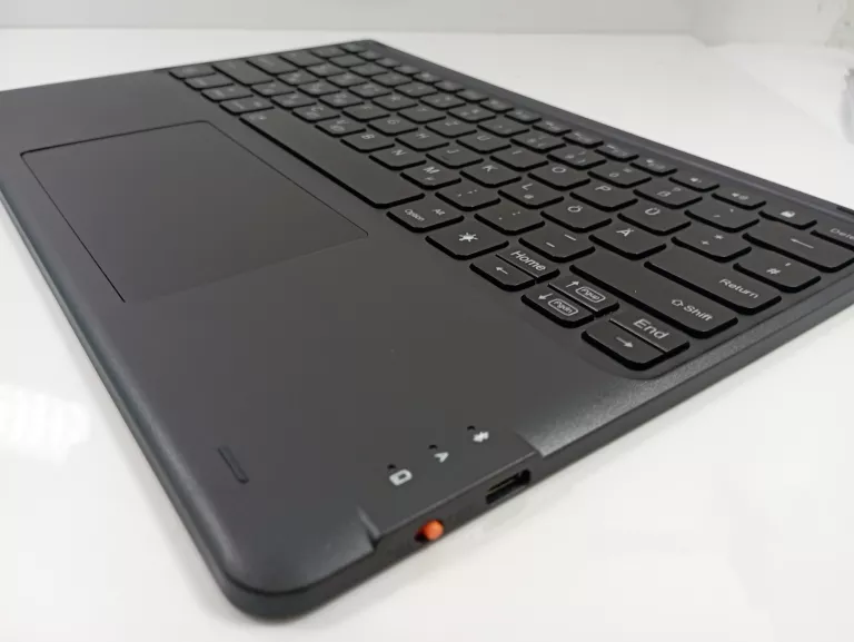 KLAWIATURA Z ETUI TABLET