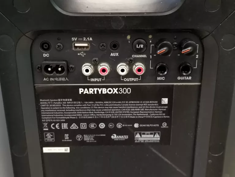GŁOŚNIK PRZENOŚNY JBL PARTYBOX 300 CZARNY 120 W