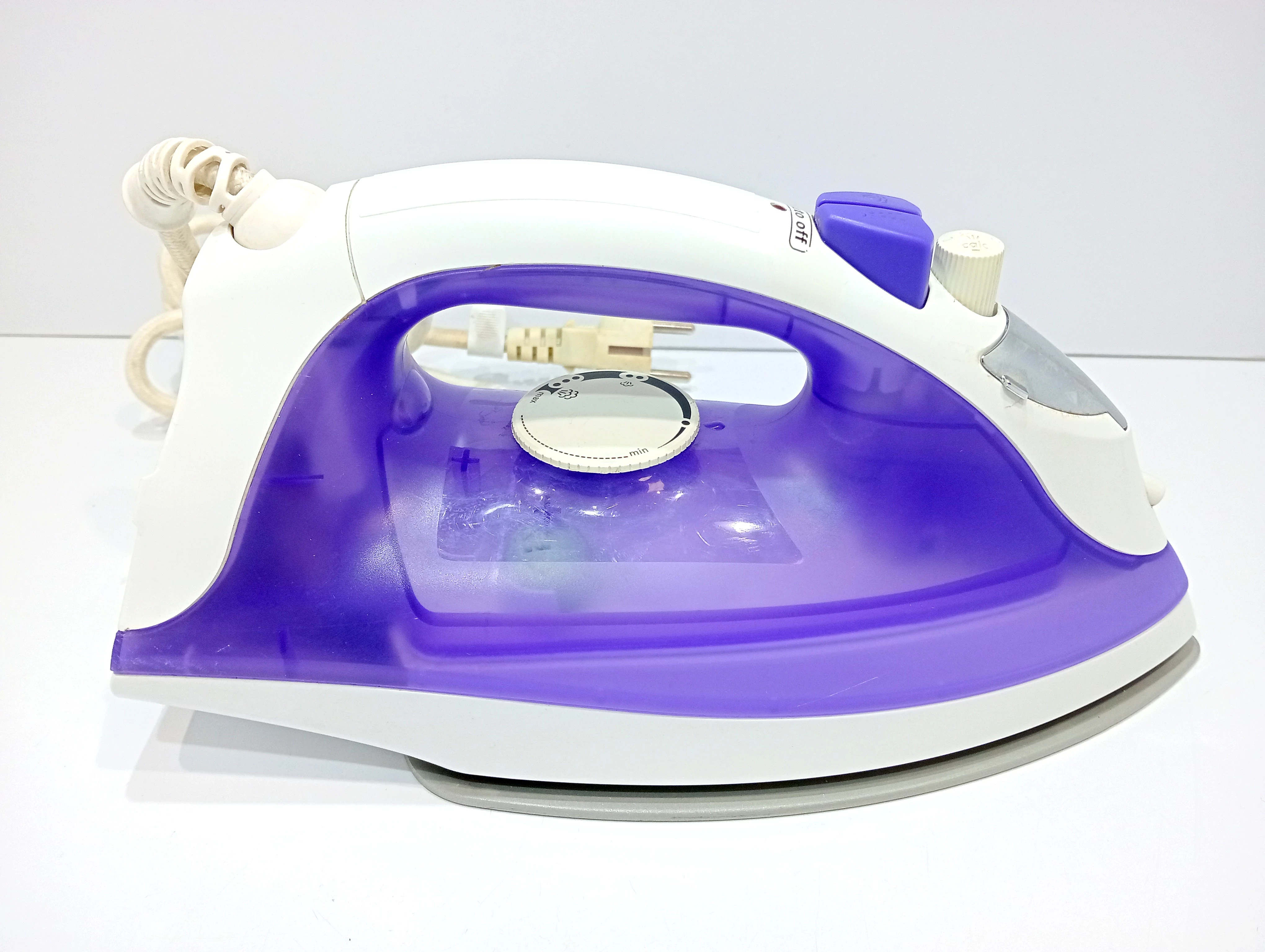 zelazko-bosch-quick-filling-tda2377-stan-11323-2