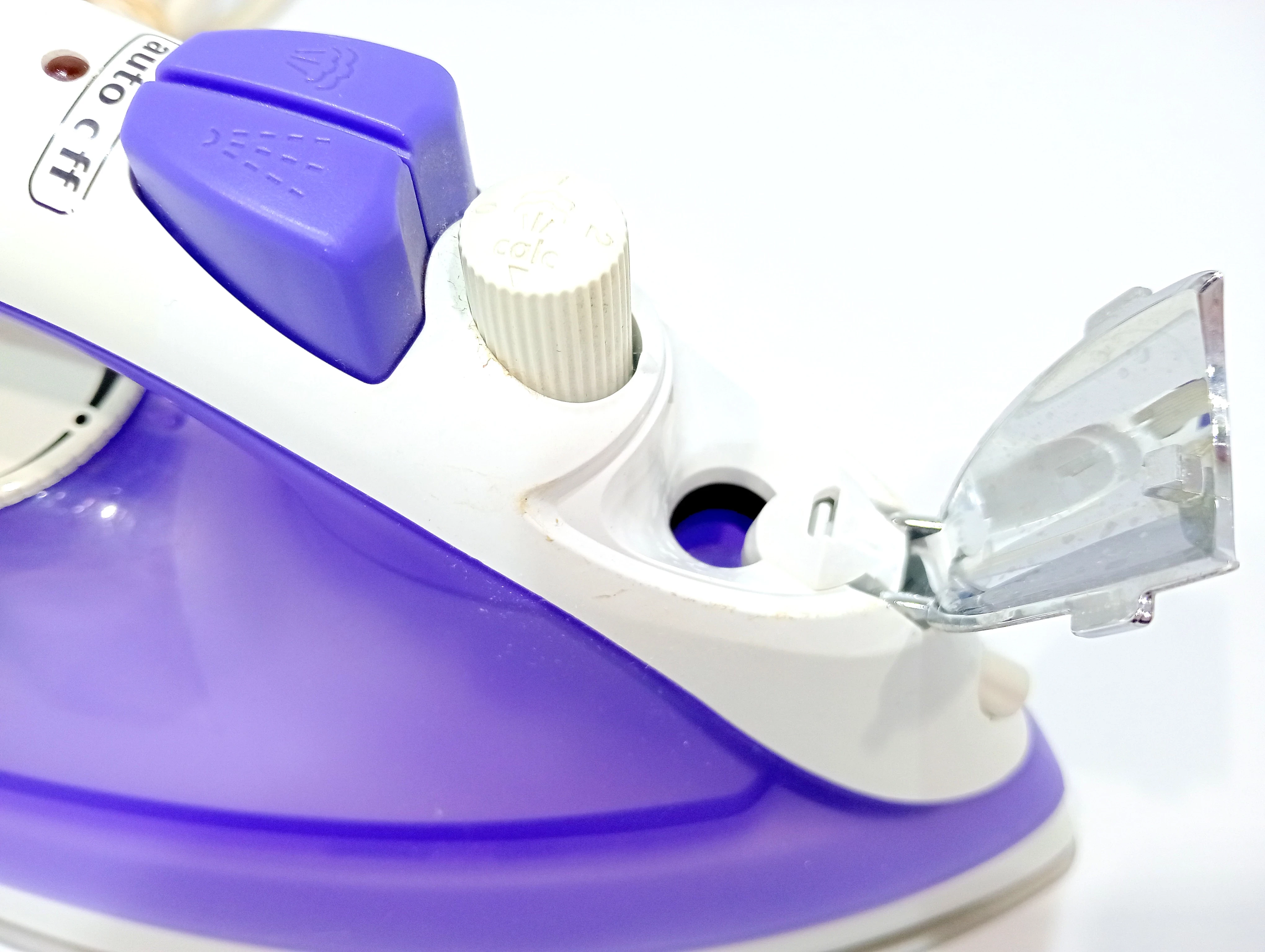 zelazko-bosch-quick-filling-tda2377-kolor-dominujacy-129357-12