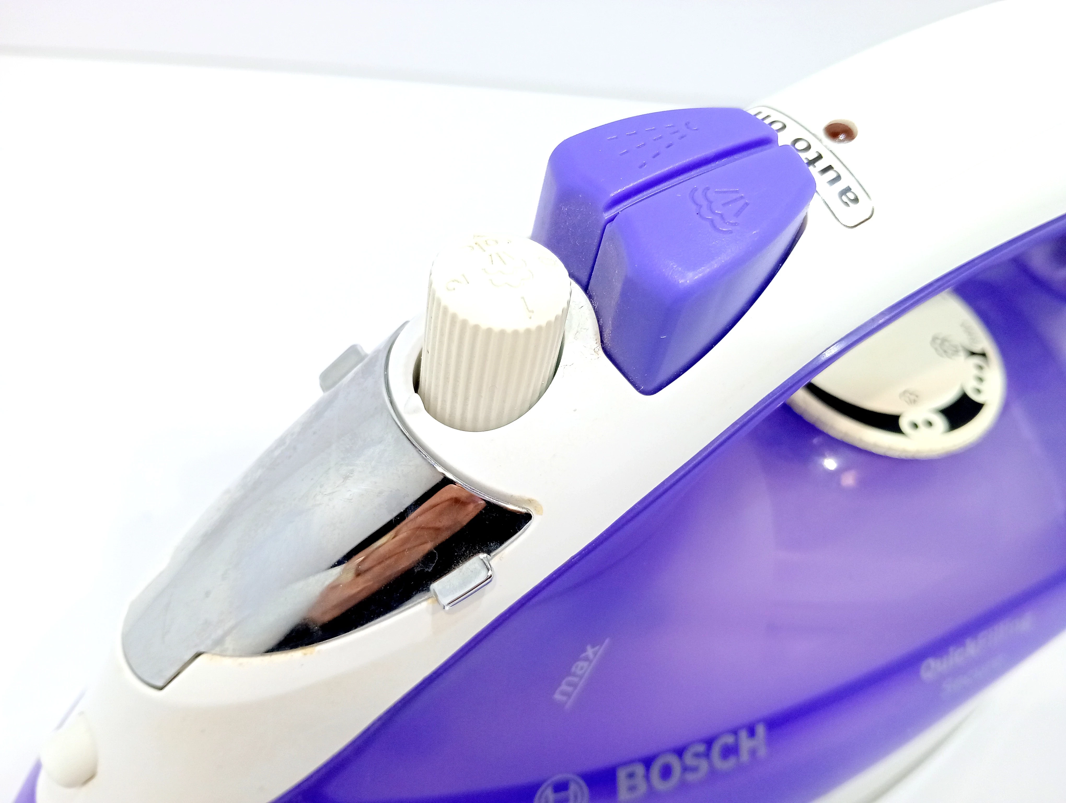 zelazko-bosch-quick-filling-tda2377-rodzaj-zelazka-205670-224438