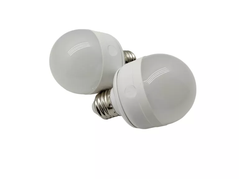 LED LIGHT BULB 2 PACK ŻARÓWKI LED Z PILOTEM