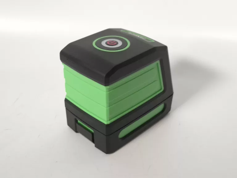 LASER KRZYŻOWY FANGER T02 + STATYW