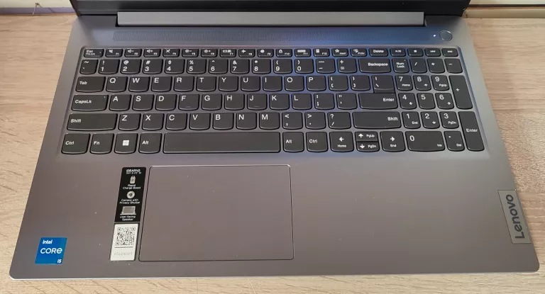 LAPTOP LENOVO IDEAPAD SLIM 3 15,6 SUPER STAN OKAZJA!!