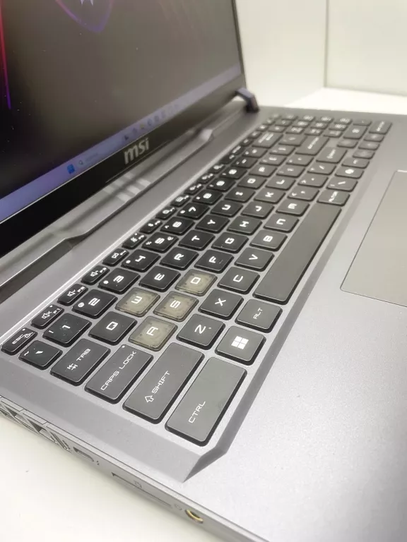 LAPTOP MSI VECTOR 16 HX A14V RTX4080 32GB RAM I5 11TH