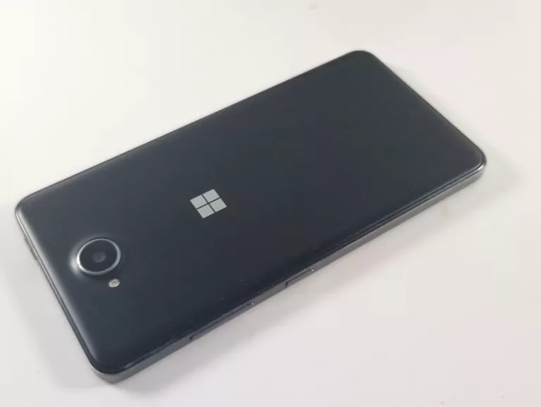 TELEFON MICROSOFT LUMIA 640 XL 1GB/8GB 4G (LTE) CZARNY