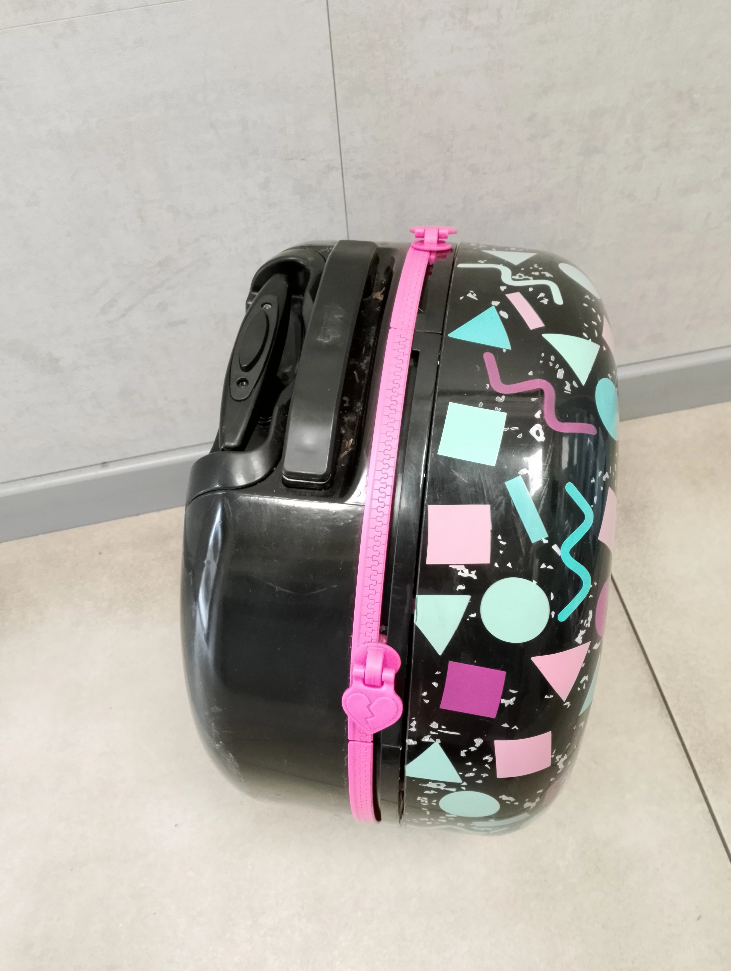 owalna-walizka-organizer-dziewczecy-4020-cm-ean-gtin-5906079621113