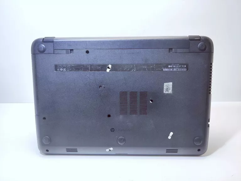 LAPTOP HP 15 AMD E1-2100/4GB/80GB SSD/RADEON HD8210