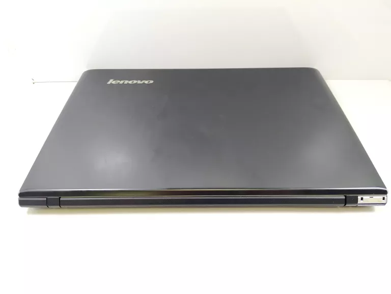 LAPTOP LENOVO Z51-70 I5-5200U 8/256GB SSHD RADEON R9 M375