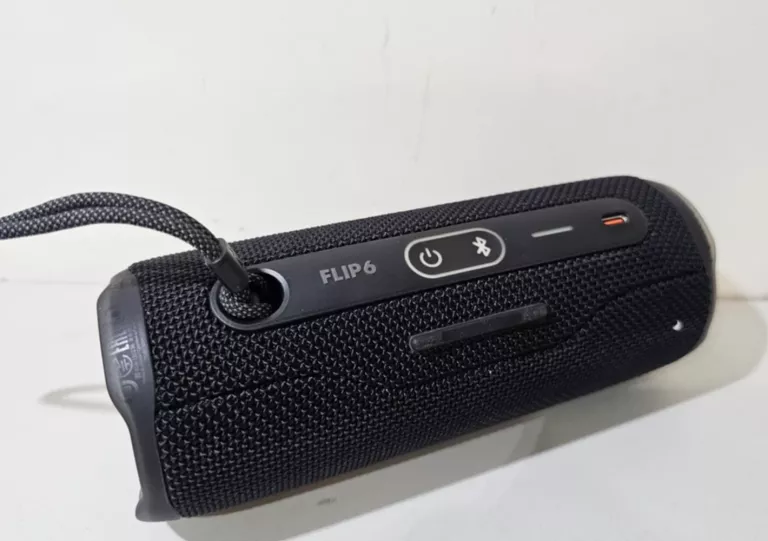 GŁOŚNIK PRZENOŚNY JBL FLIP 6 CZARNY BLUETOOTH -IDEALNY STAN-