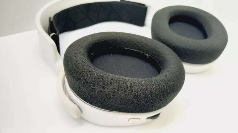 sluchawki-komputerowe-steelseries-arctis-3-biale-rodzaj-sluchawek-203681-217745