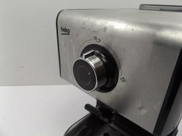 KOLBOWY EKSPRES CIŚNIENIOWY BEKO CEP5152B 1200W