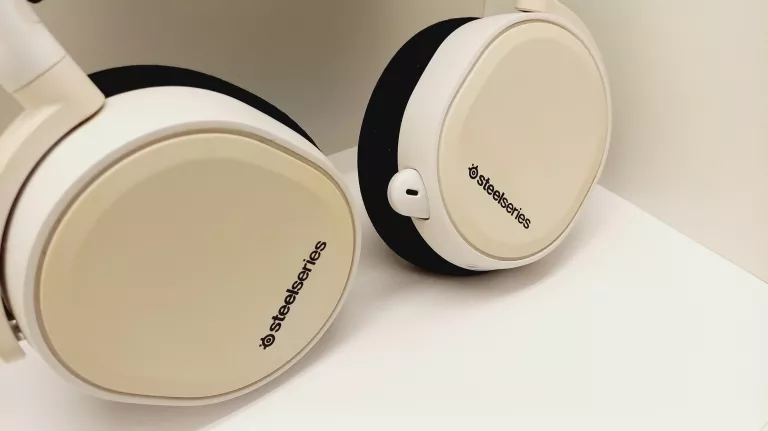 sluchawki-komputerowe-steelseries-arctis-3-biale-ean-gtin-0810052982717