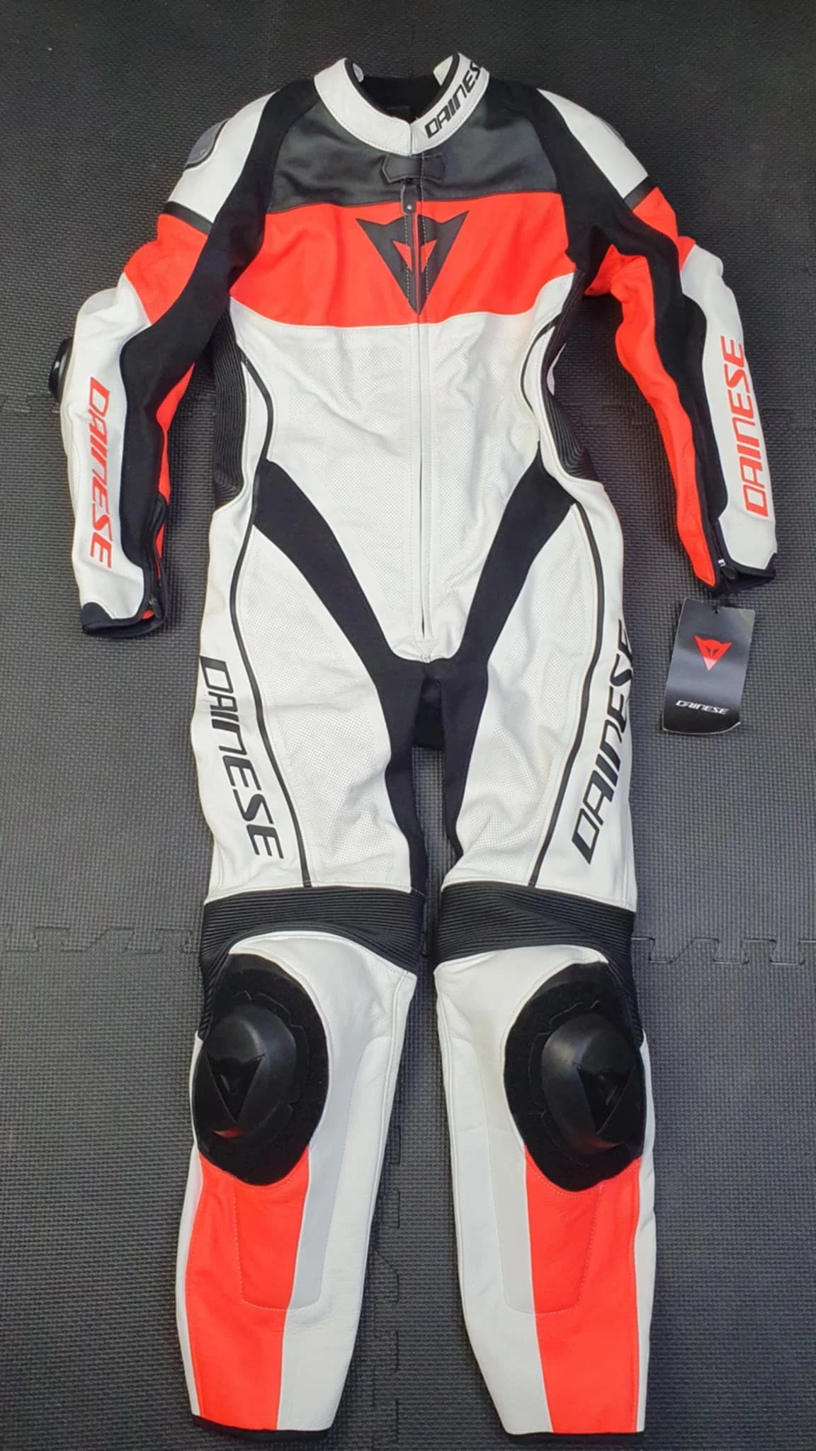 kombinezon-motocyklowy-dainese-imatra-lady-1pc-perforowany-rynek-7-grodkow