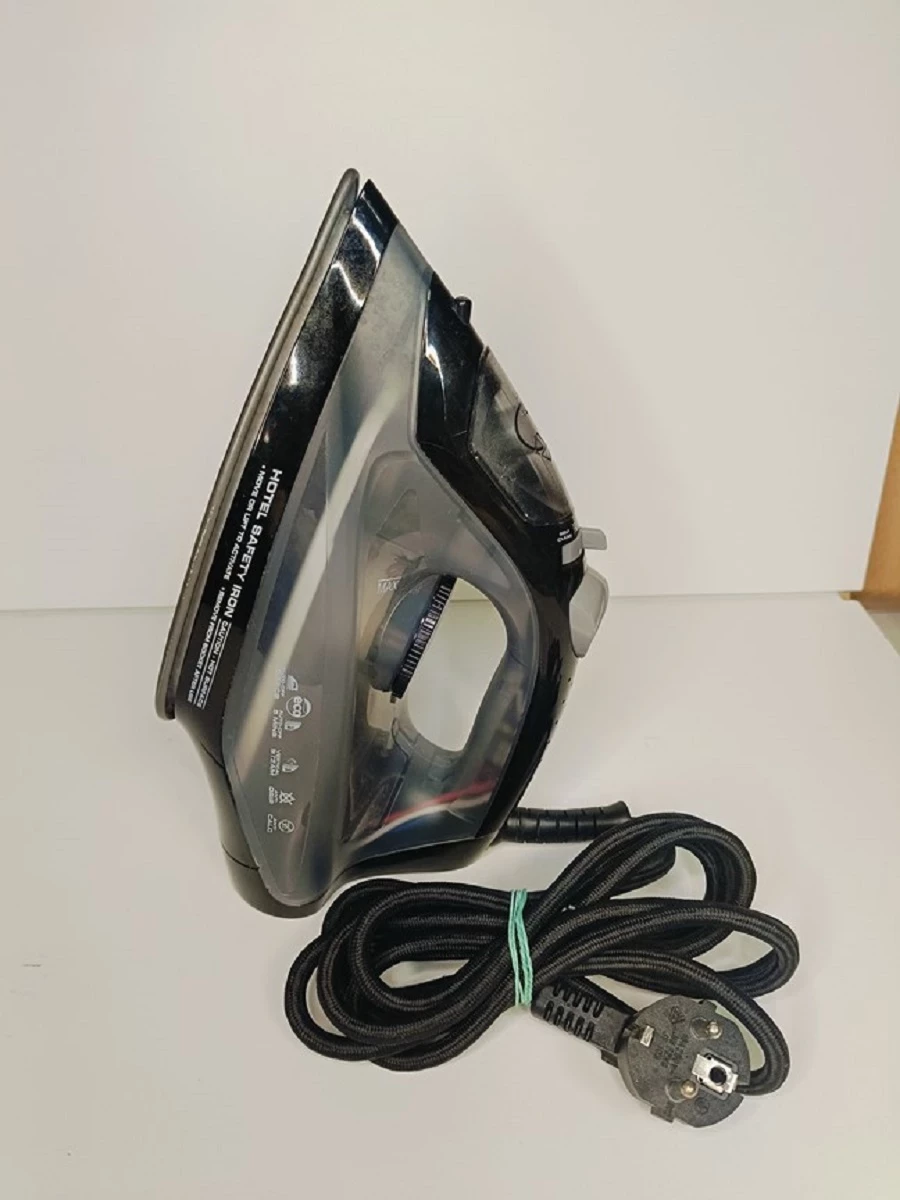 zelazko-parowe-emberton-hertford-1600w-black-ean-gtin-8432406180291