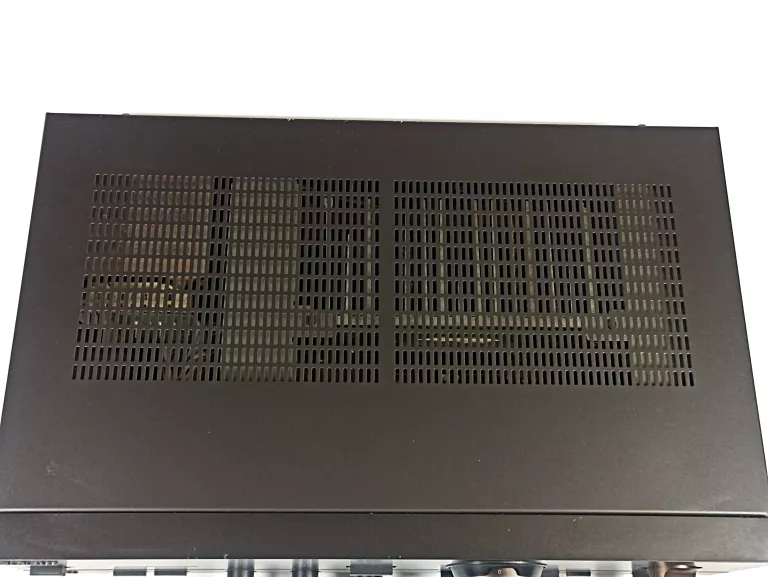WZMACNIACZ TECHNICS SU-V560