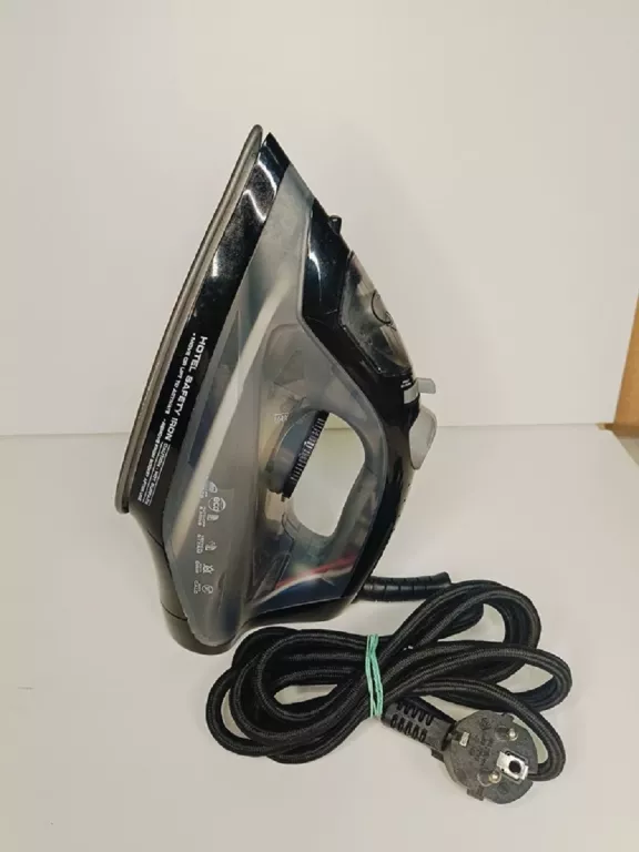 zelazko-parowe-emberton-hertford-1600w-black-sliczna-54-sj-wroclaw