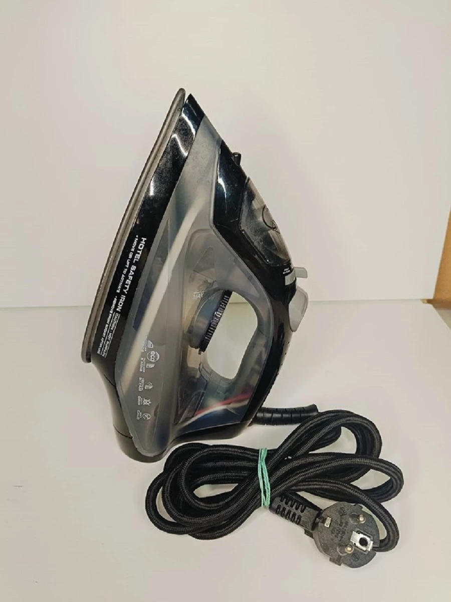 zelazko-parowe-emberton-hertford-1600w-black-sliczna-54-sj-wroclaw