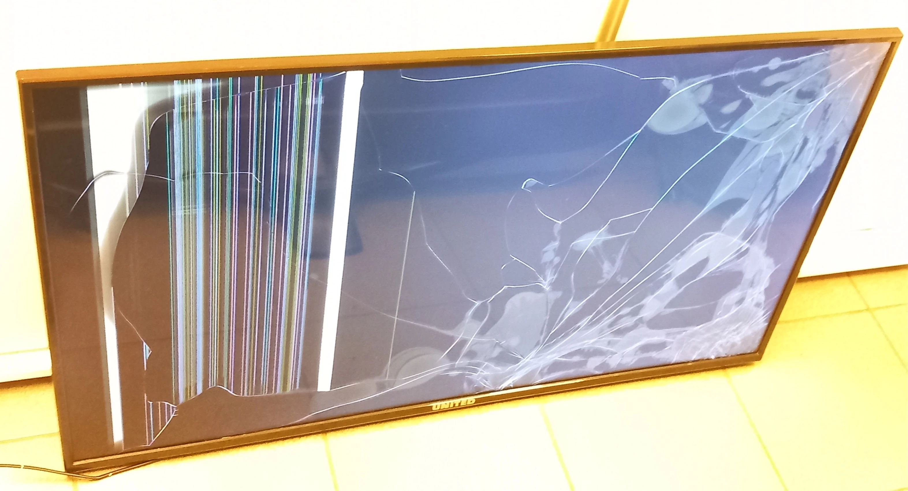 telewizor-led-united-43du58-43-calekarton-uszkodzona-matryca-al-pr-kaczynskiego-pawilon-nr-2-bydgoszcz