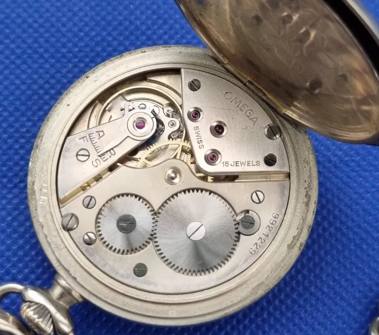 STARY ZEGAREK KIESZONKOWY OMEGA