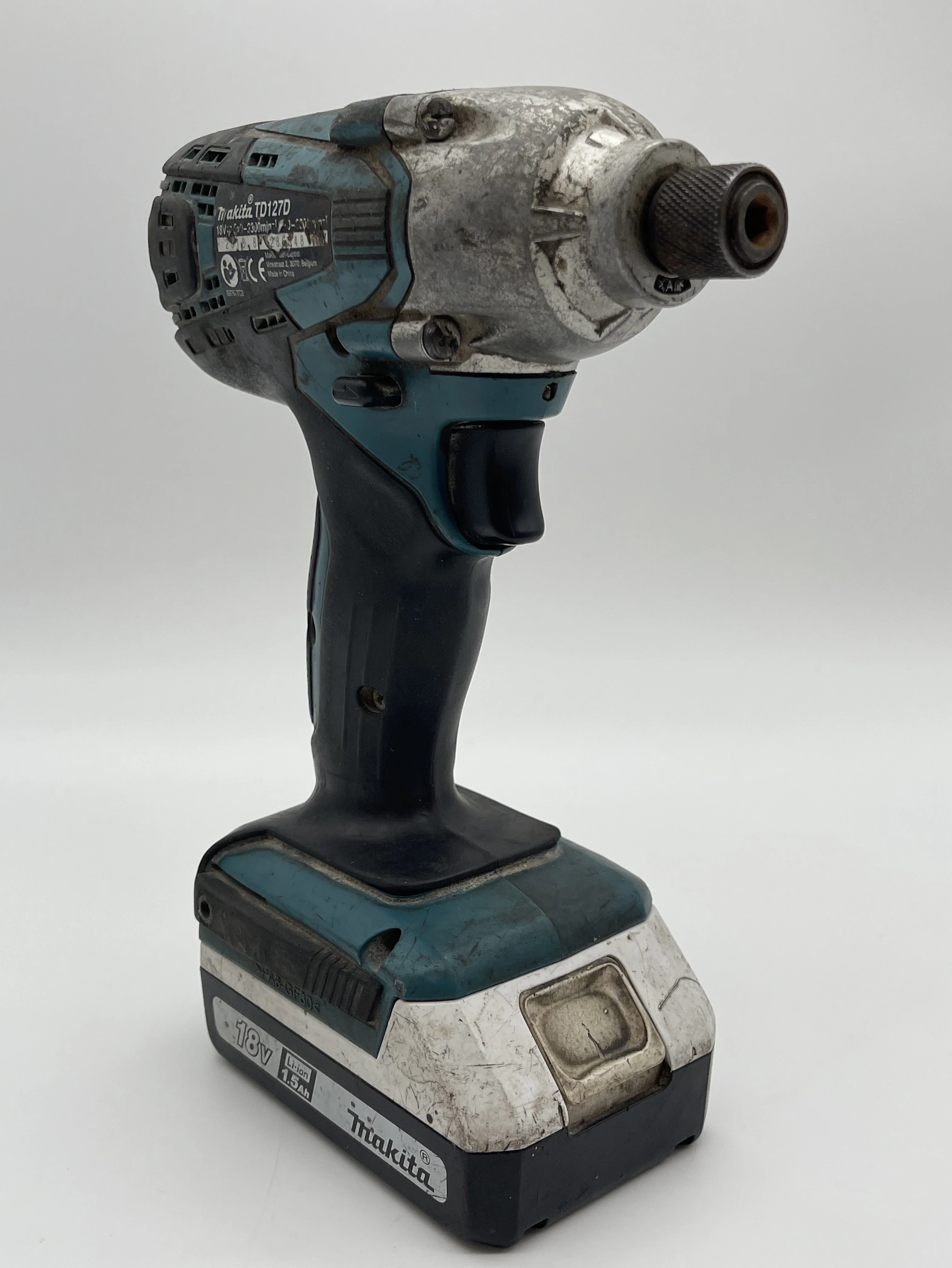 zakretarka-udarowa-makita-td127d-18v-z-bateria-ean-gtin-0088381633055