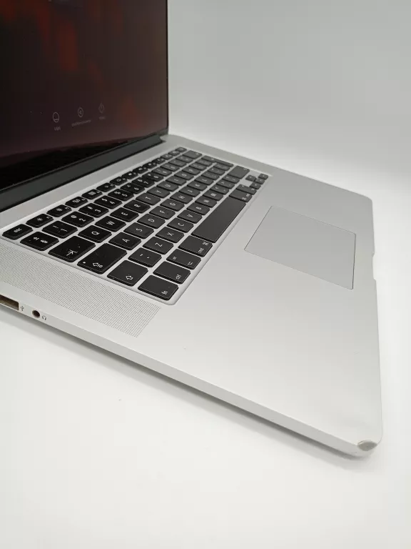 LAPTOP MACBOOK PRO A1398