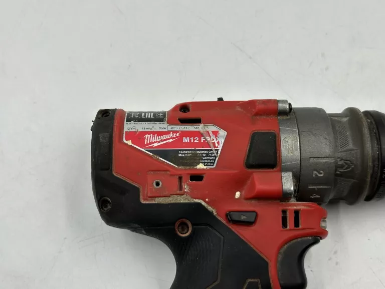wkretarka-milwaukee-m12-fpdx-2x-bateria-ladowarka-pojemnosc-akumulatora-000
