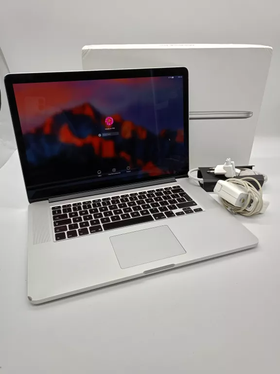 LAPTOP MACBOOK PRO A1398
