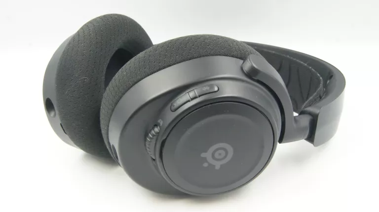 SŁUCHAWKI GAMINGOWE STEELSERIES ARCTIS NOVA 7 IGŁA BEZPRZEWODOWE